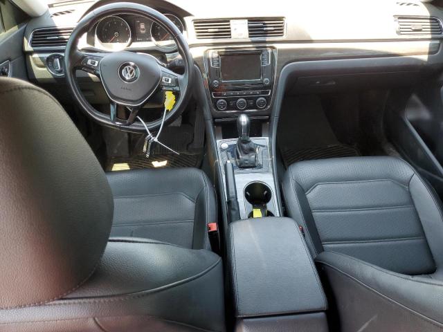 2017 VOLKSWAGEN PASSAT SE - 1VWGT7A32HC040434
