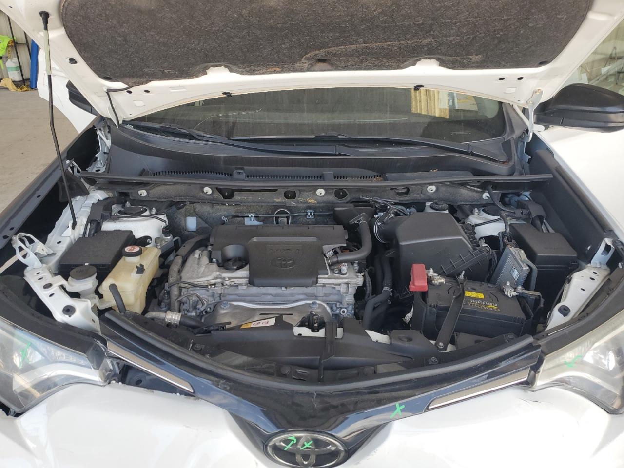 JTMZFREV4HJ113373 2017 Toyota Rav4 Le