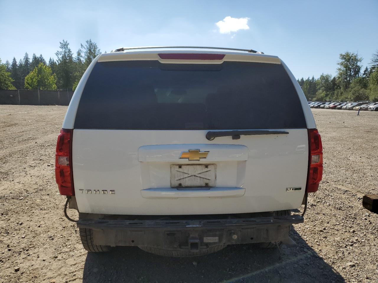 1GNSKBE05BR400682 2011 Chevrolet Tahoe K1500 Lt