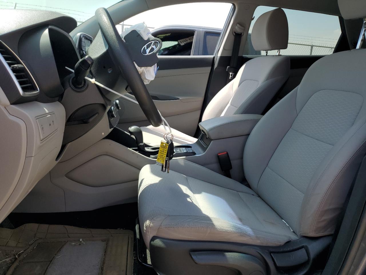 KM8J23A44KU932193 2019 Hyundai Tucson Se