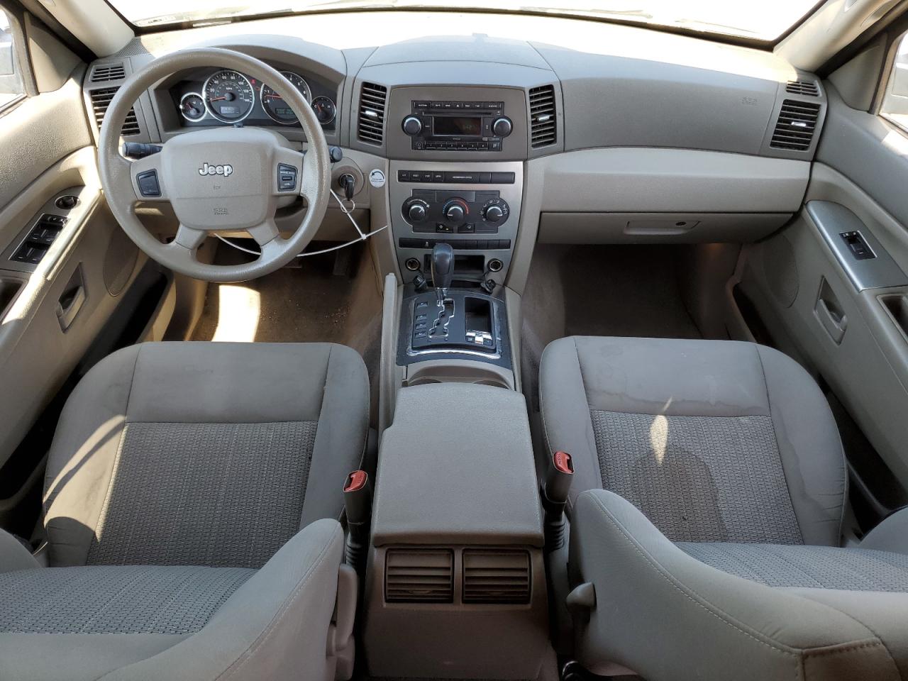 1J8HR48P27C651519 2007 Jeep Grand Cherokee Laredo