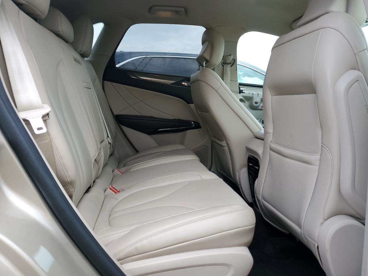 5LMCJ1C96HUL19457 2017 Lincoln Mkc Premiere