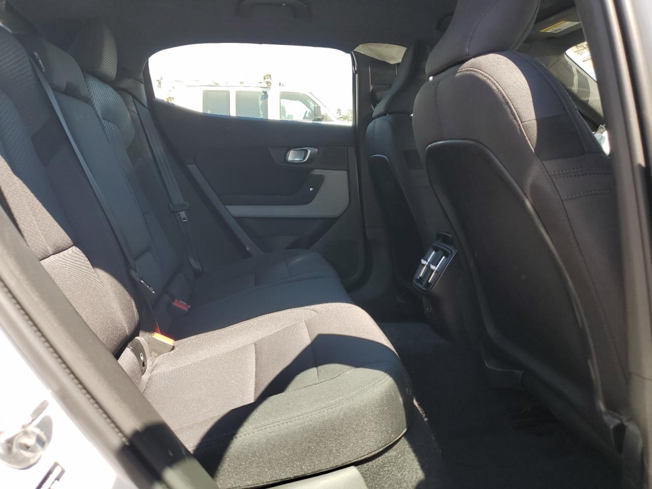 YSMEG3KA0PL148381 2023 Polestar 2