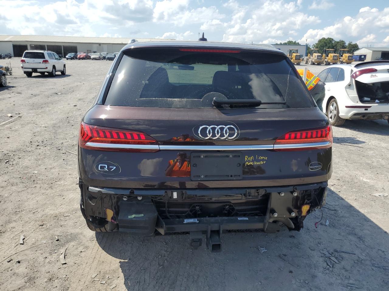 WA1VXBF75ND003309 2022 Audi Q7 Prestige