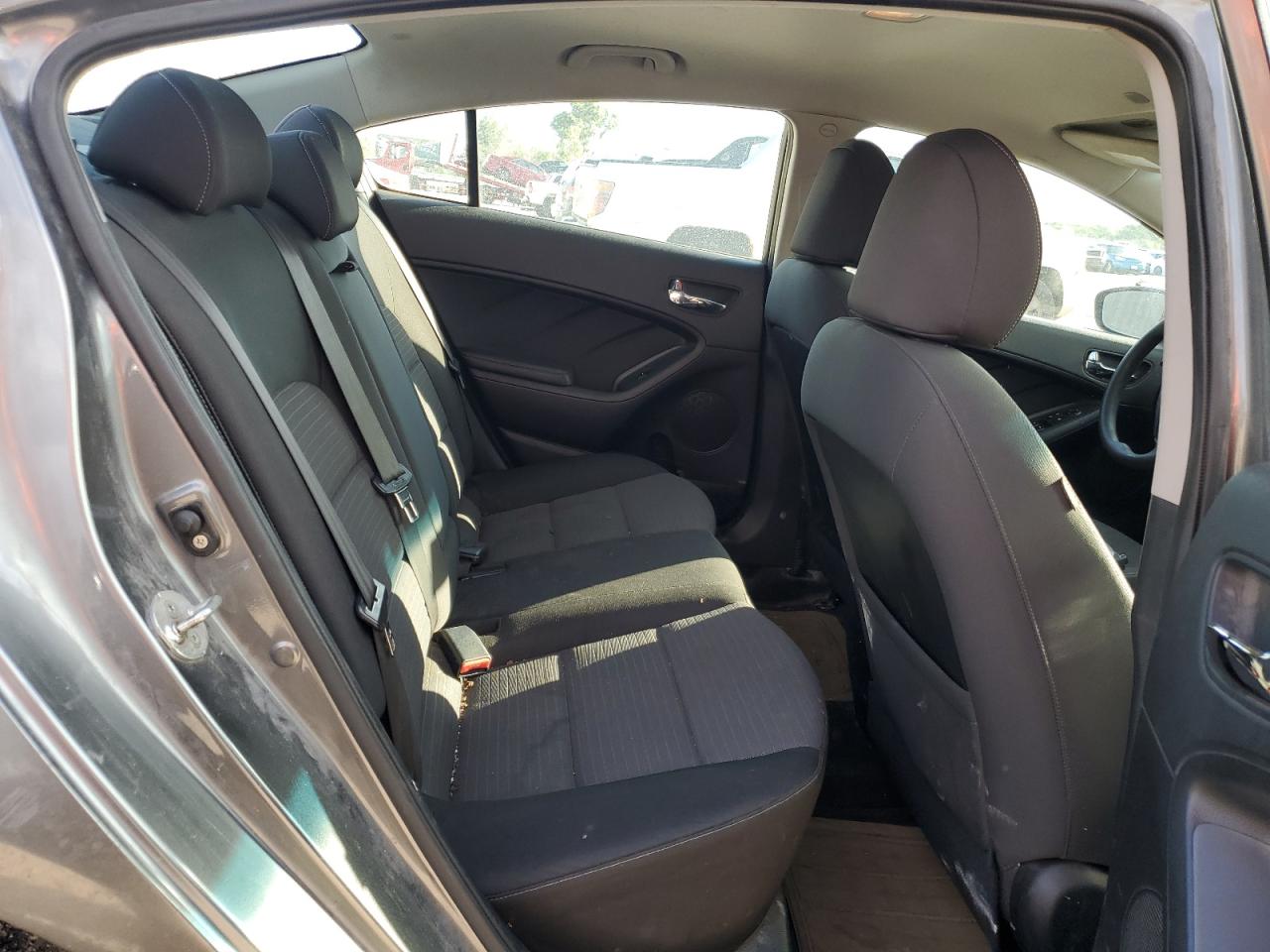 KNAFX4A61G5437791 2016 Kia Forte Lx