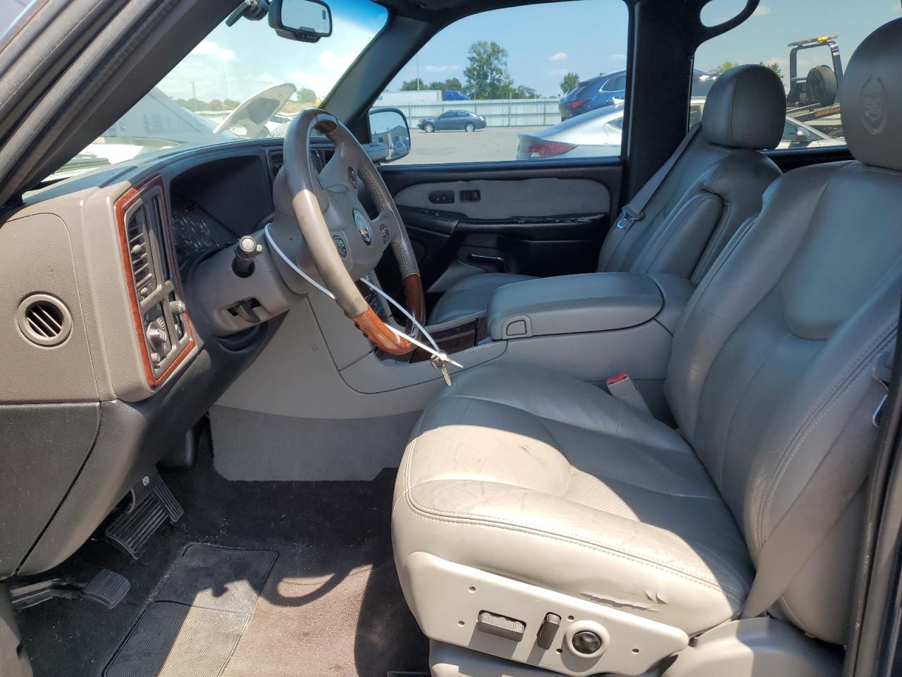 1GYEK63N75R237785 2005 Cadillac Escalade Luxury