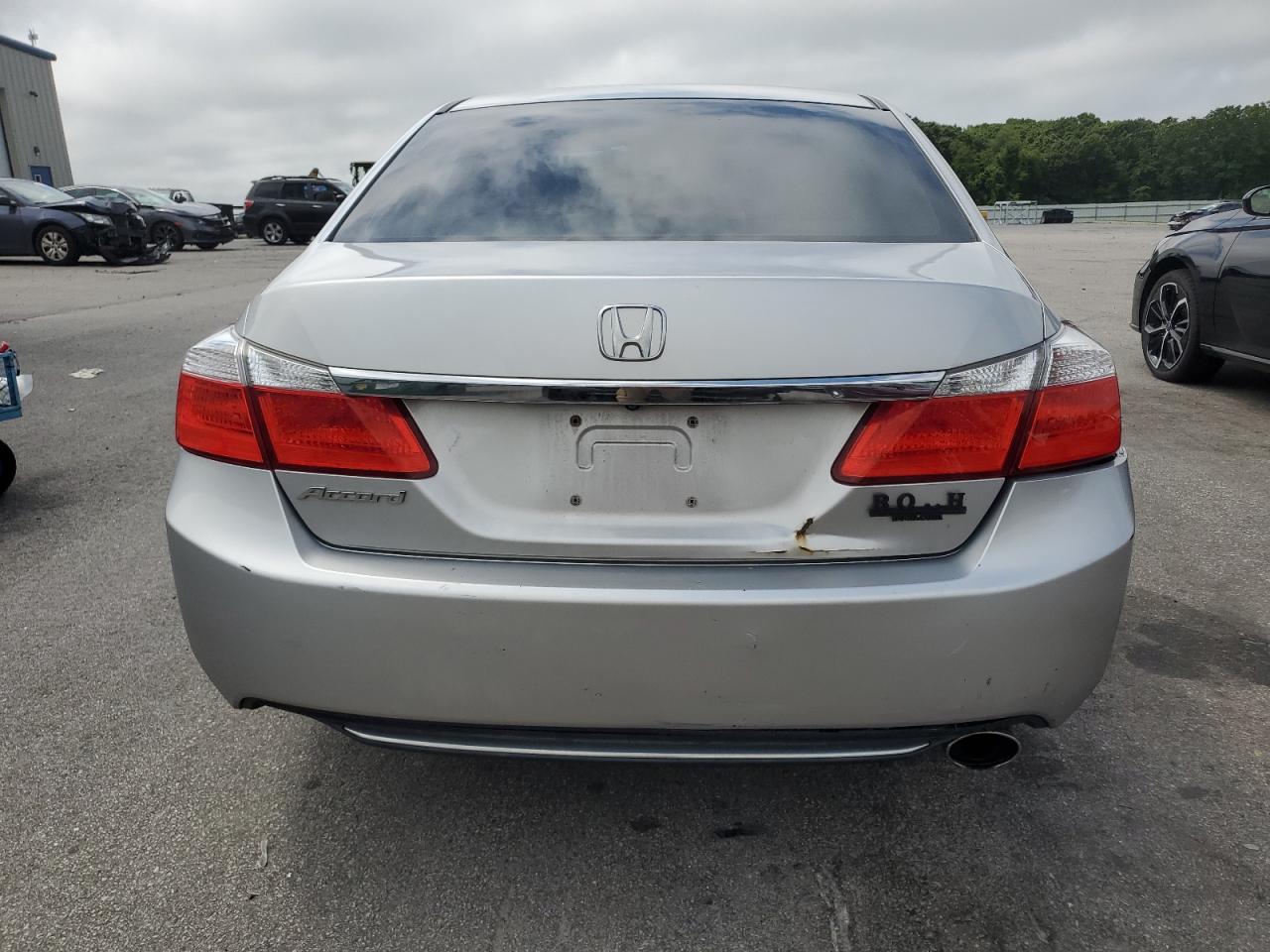 1HGCR2F32DA168854 2013 Honda Accord Lx