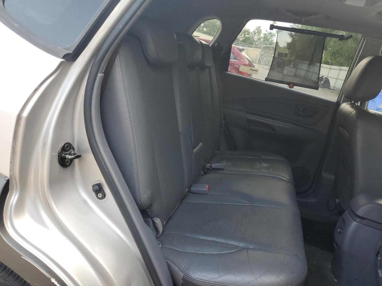 KM8JN72D35U132521 2005 Hyundai Tucson Gls