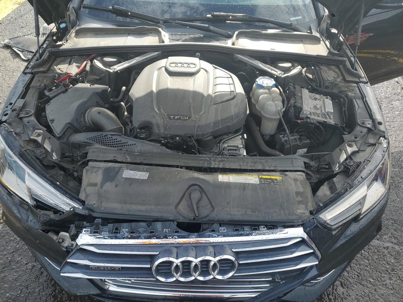 WAUDNAF41JA054791 2018 Audi A4 Premium