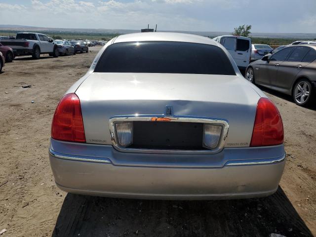 2003 Lincoln Town Car Executive VIN: 1LNHM81W03Y658217 Lot: 62228484