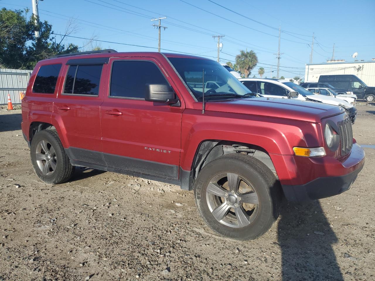 2015 Jeep Patriot Latitude vin: 1C4NJRFB7FD245315