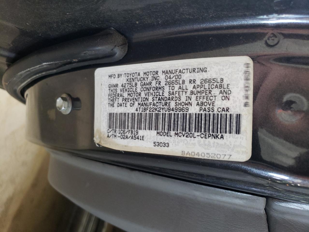 4T1BF22K2YU949969 2000 Toyota Camry Le