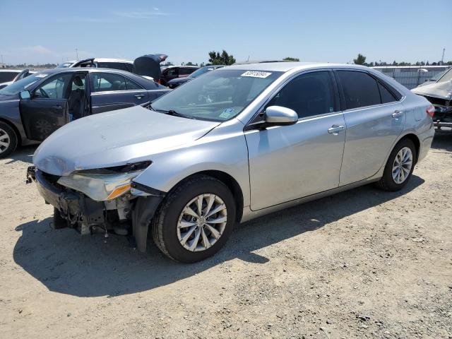 VIN 4T4BF1FK7GR523820 2016 Toyota Camry, LE no.1