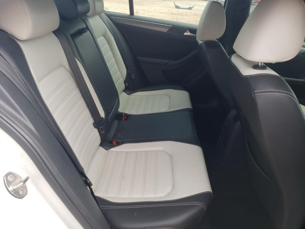 3VWD17AJ4GM408844 2016 Volkswagen Jetta Sport