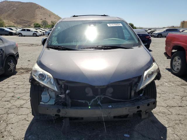 VIN 5TDKZ3DC2JS933935 2018 Toyota Sienna, LE no.5