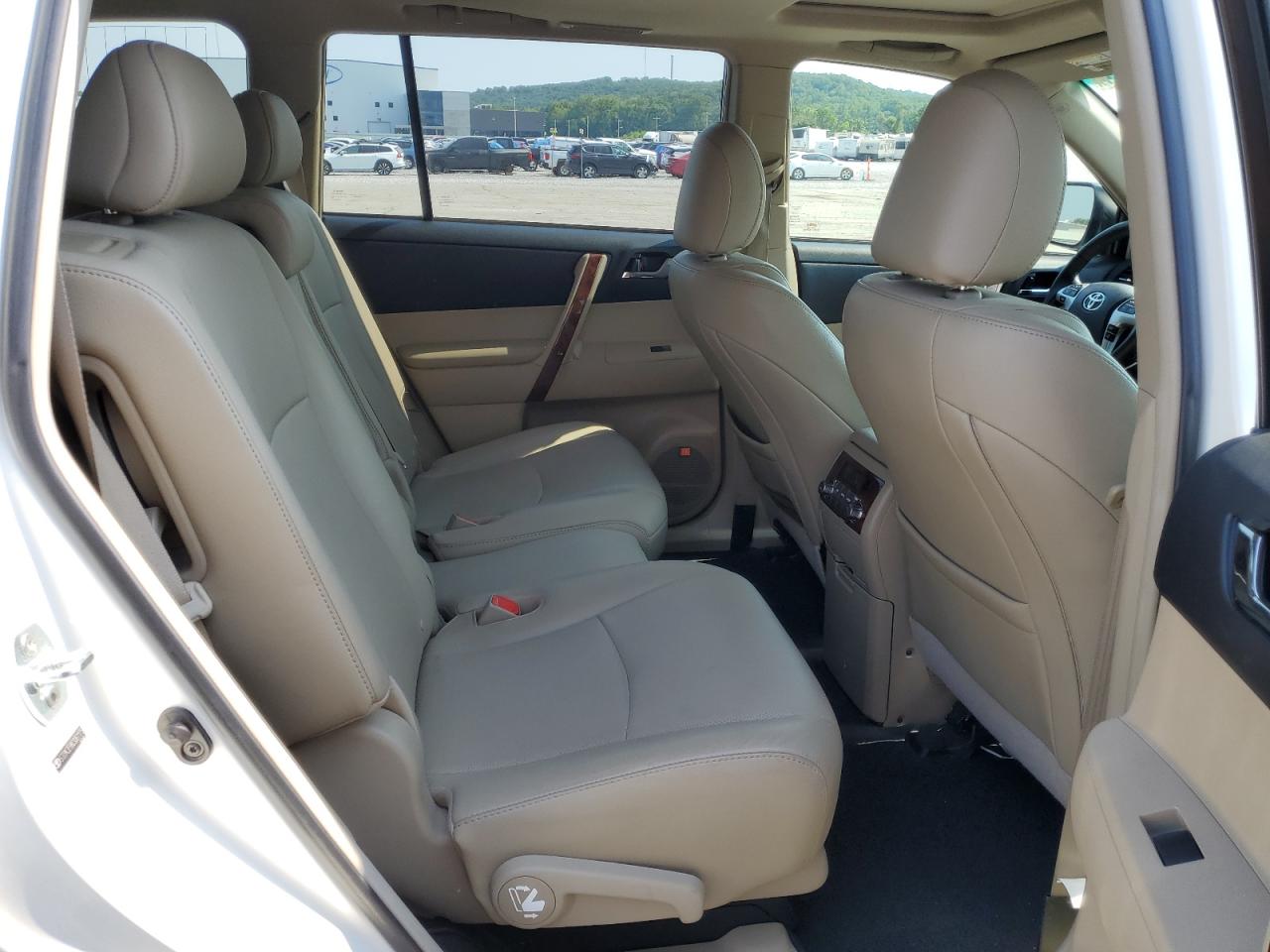 5TDYK3EHXCS061175 2012 Toyota Highlander Limited