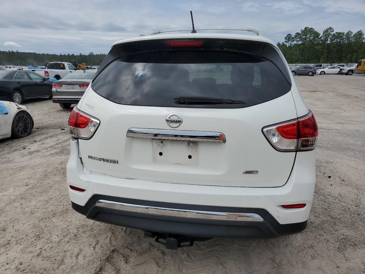 5N1AR2MM7FC672742 2015 Nissan Pathfinder S