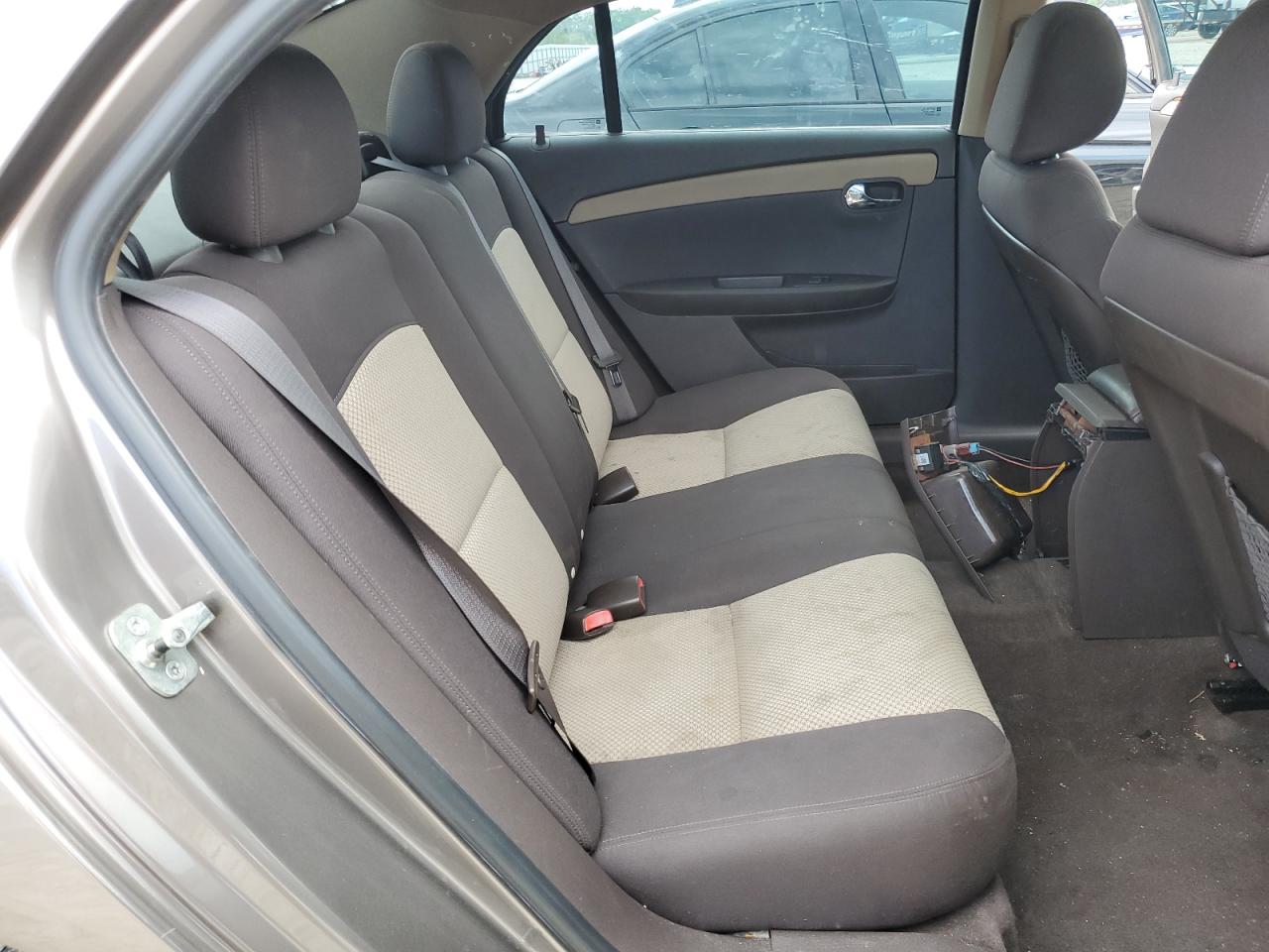 1G1ZC5E19BF104198 2011 Chevrolet Malibu 1Lt