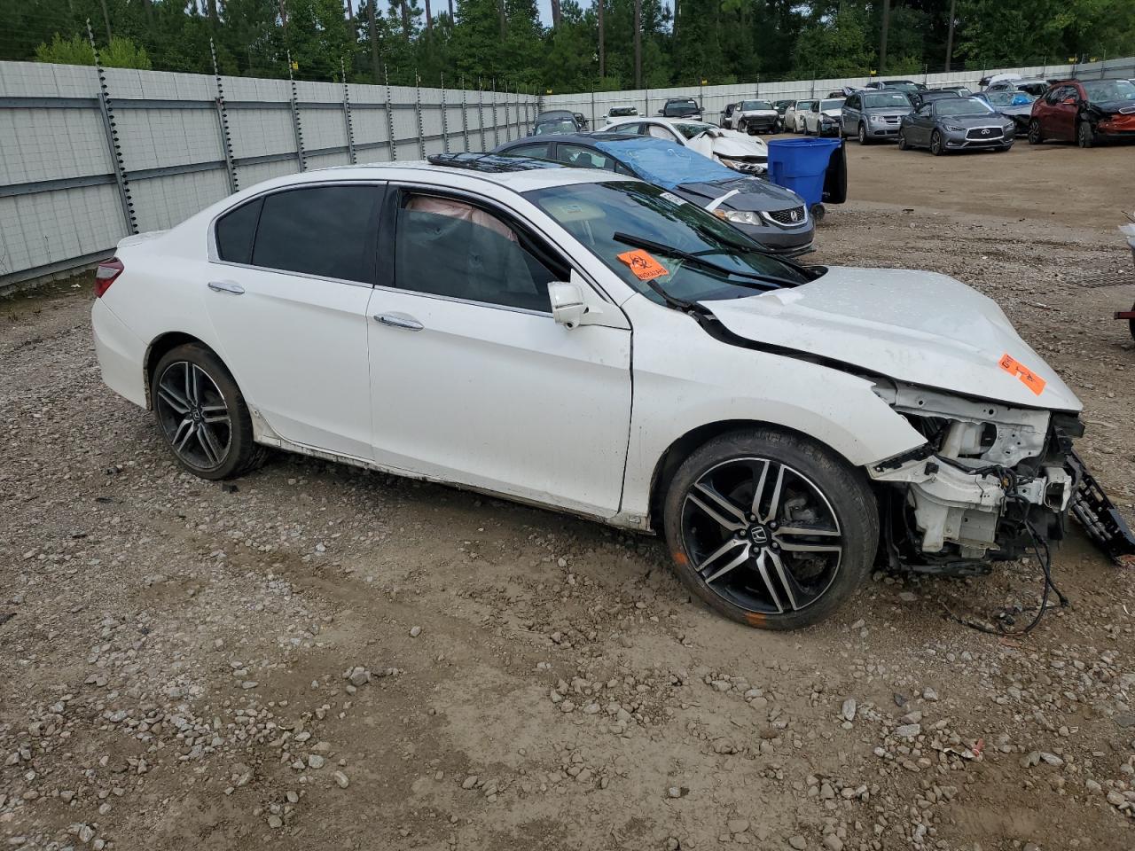 Lot #2907250702 2016 HONDA ACCORD TOU