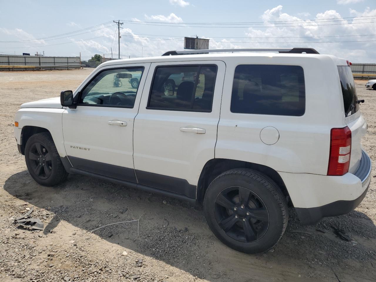 2013 Jeep Patriot Latitude vin: 1C4NJPFB9DD219056