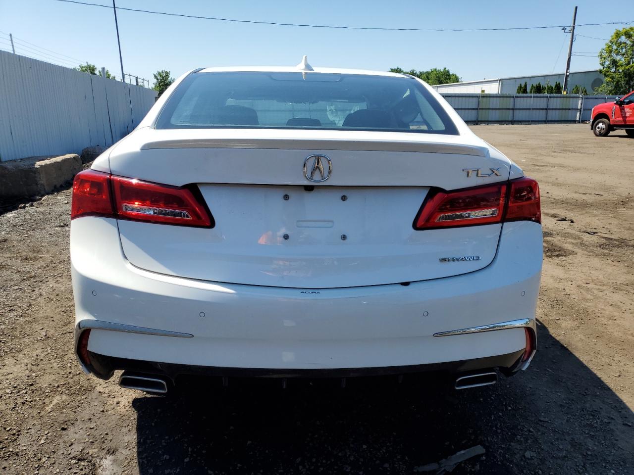 19UUB3F72JA004114 2018 Acura Tlx Advance