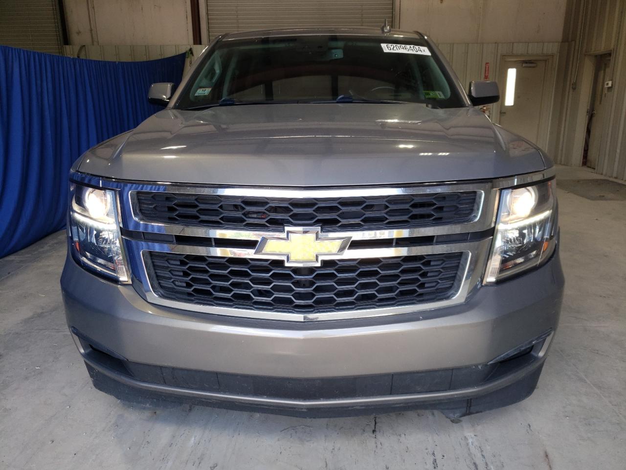 2017 Chevrolet Suburban K1500 Lt vin: 1GNSKHKC7HR388576