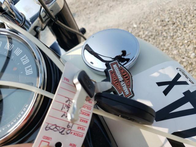 2019 HARLEY-DAVIDSON FLSL 1HD1YDJ29KB070509