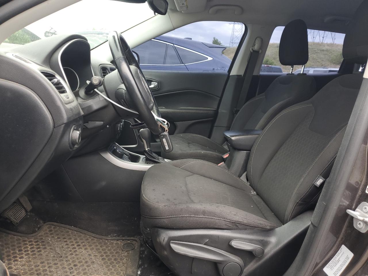 3C4NJDAB8JT135225 2018 Jeep Compass Sport