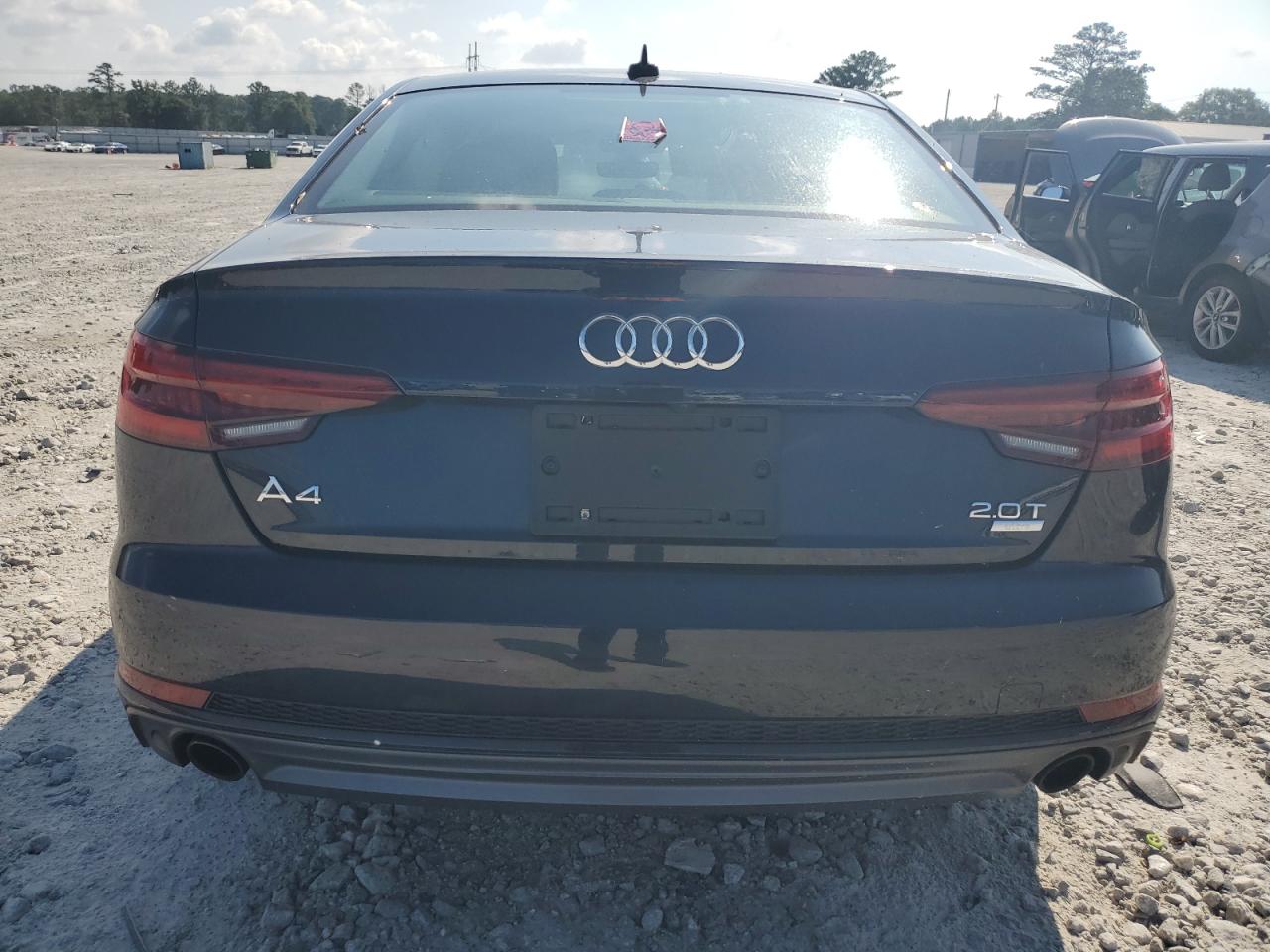 WAUKMAF43JA039316 2018 Audi A4 Premium