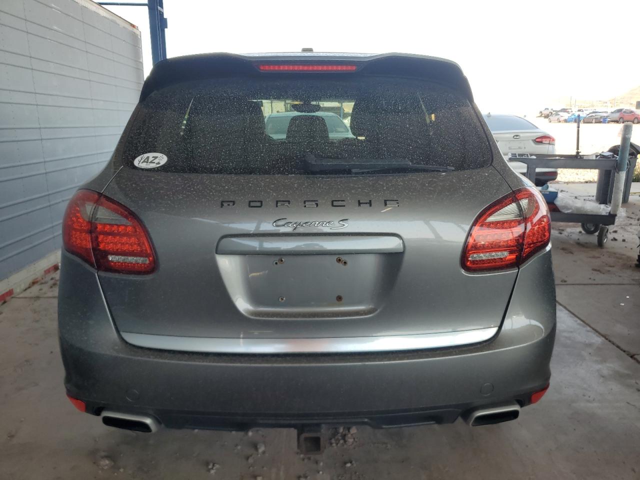 WP1AB2A21BLA42686 2011 Porsche Cayenne S