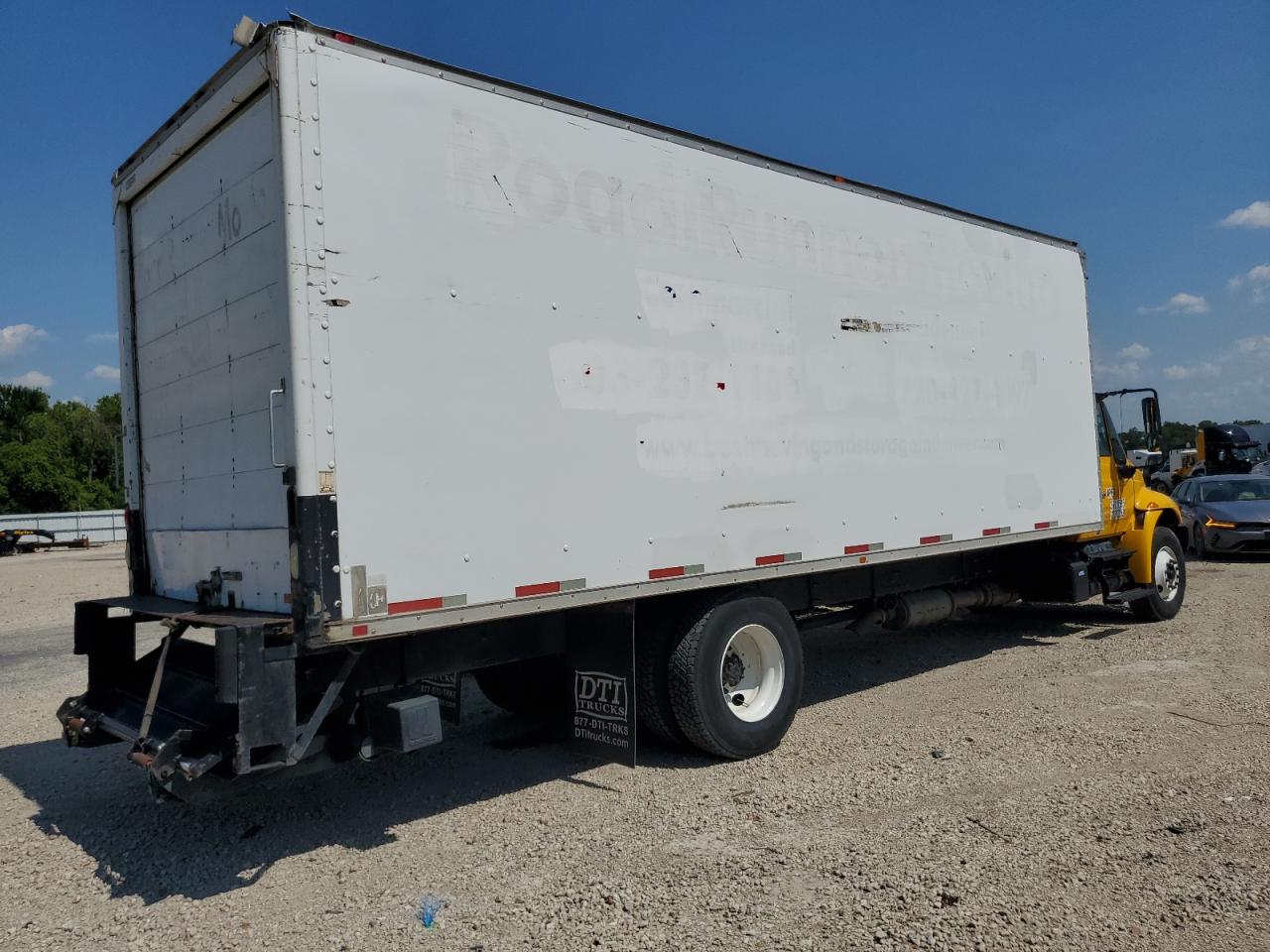 Lot #2722672031 2017 INTERNATIONAL 4000 4300