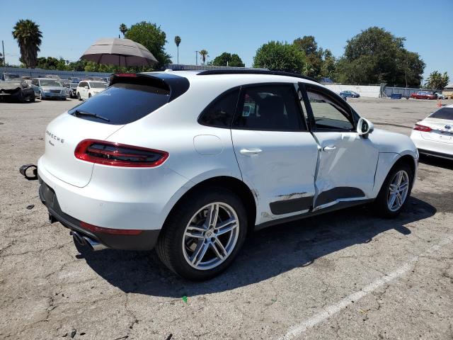 VIN WP1AA2A51JLB25725 2018 Porsche Macan no.3