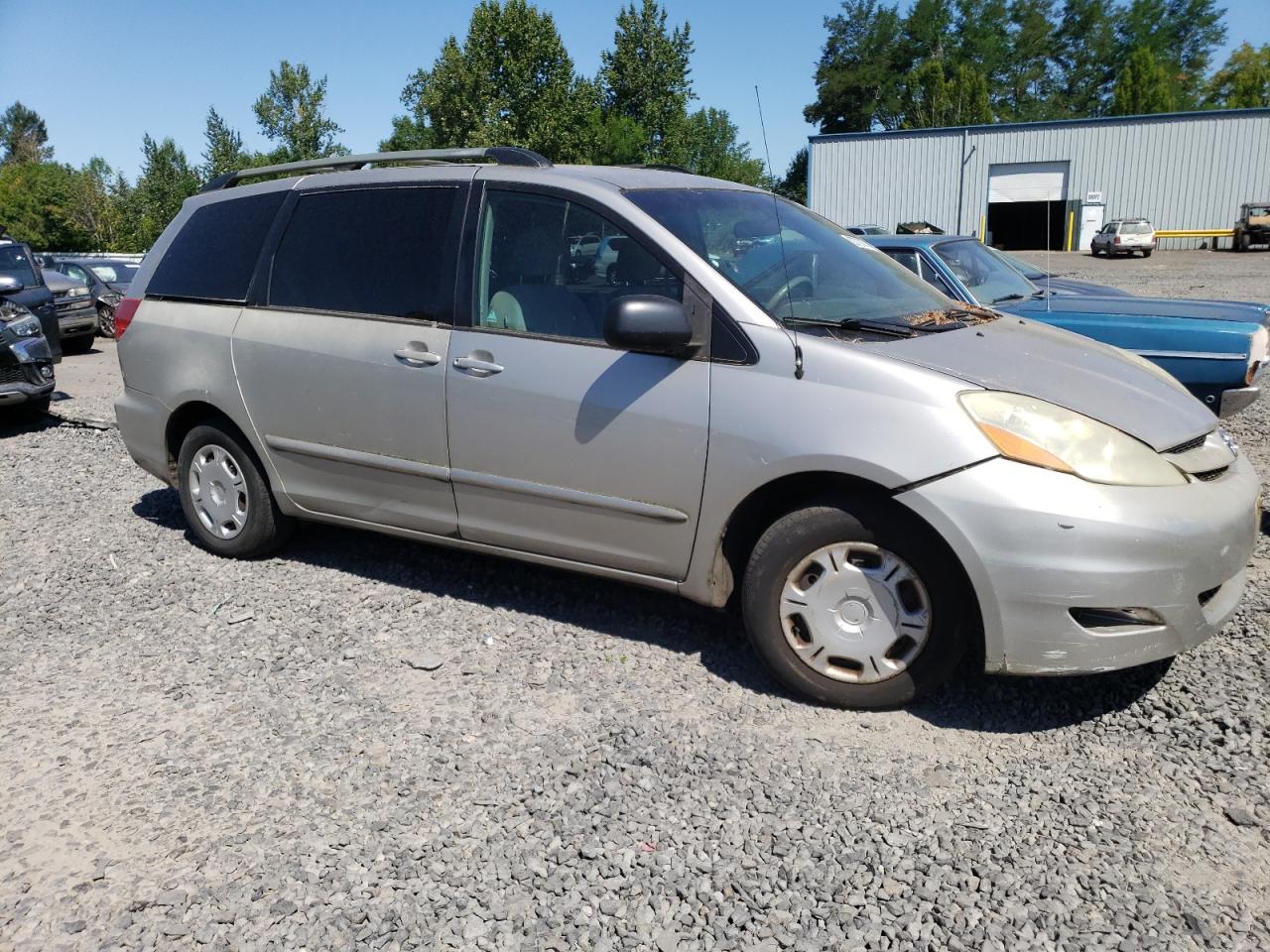 Lot #2860355114 2006 TOYOTA SIENNA CE