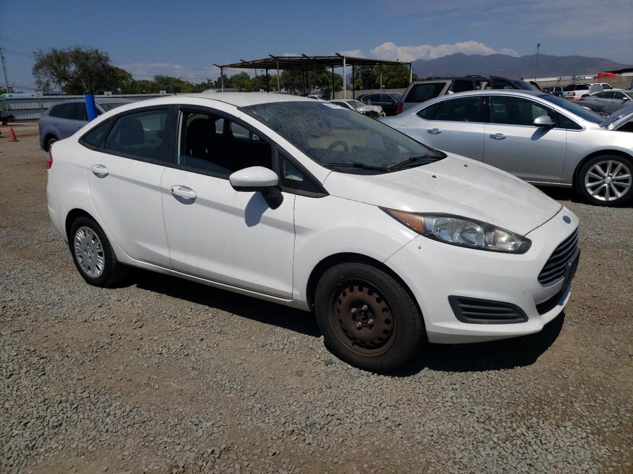 2015 Ford Fiesta S vin: 3FADP4AJ8FM186863