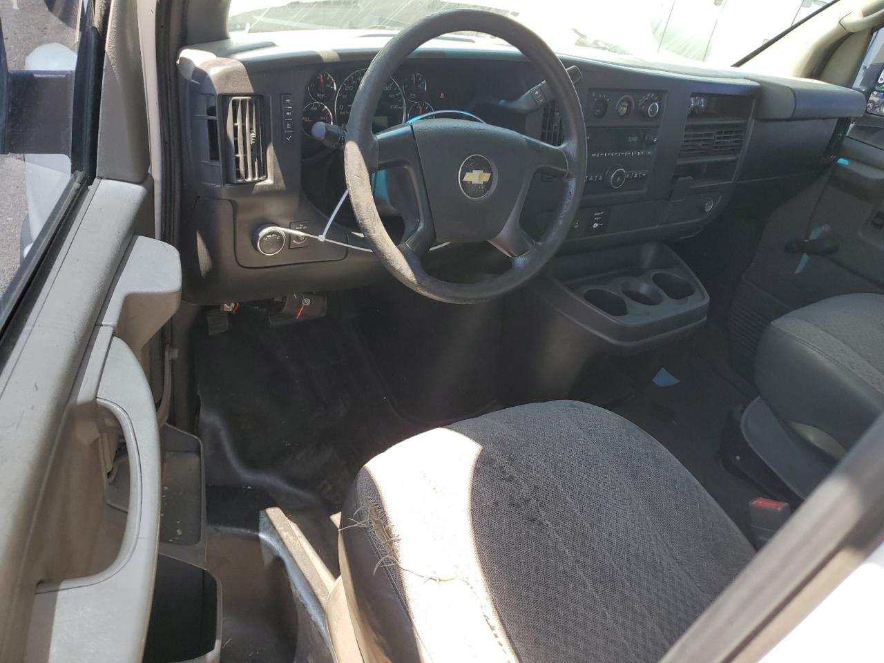 1GB0G2CF4F1251800 2015 Chevrolet Express G3500