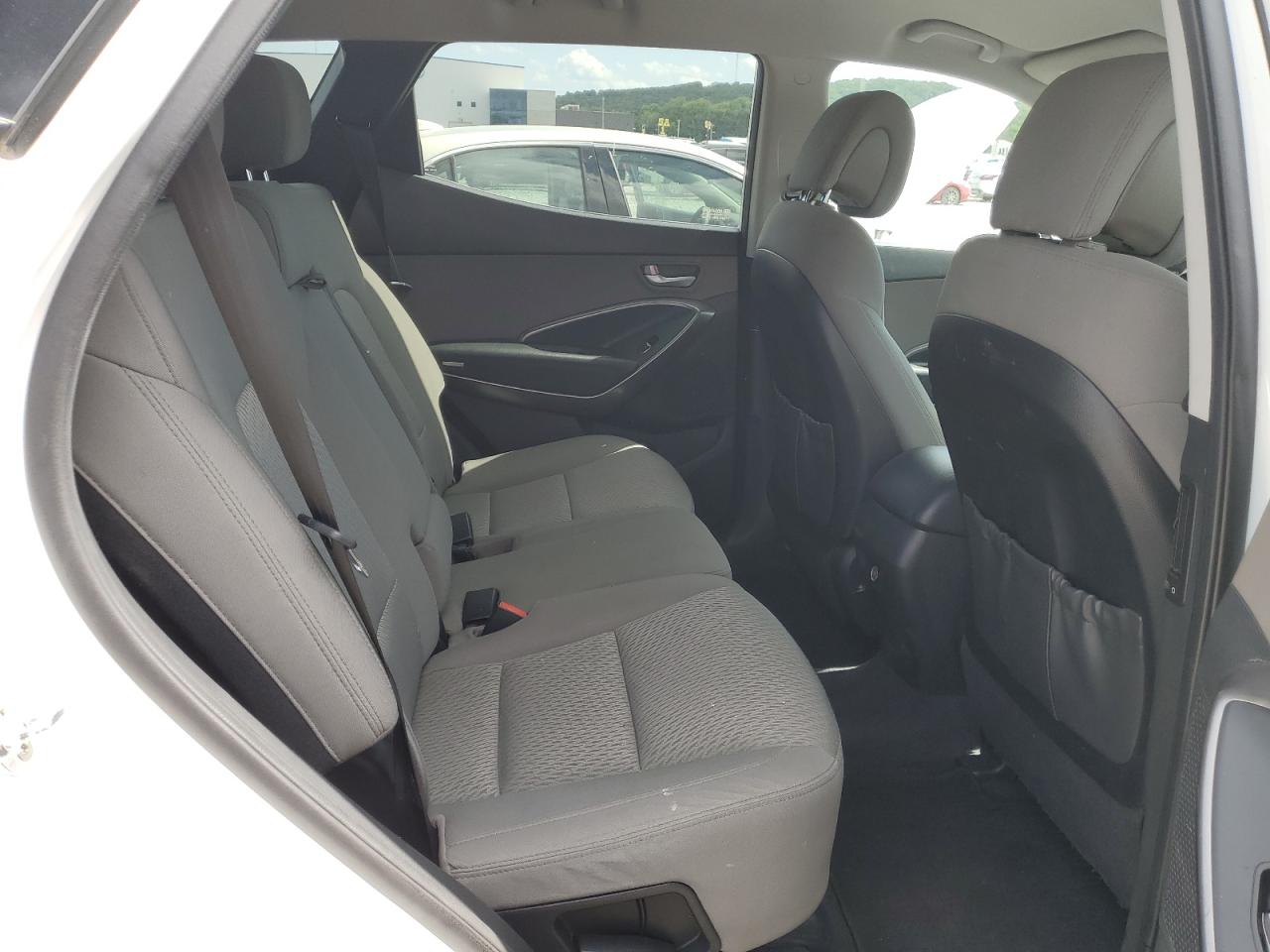 2018 Hyundai Santa Fe Sport vin: 5XYZT3LB4JG528150