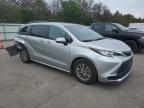 TOYOTA SIENNA LE photo