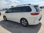 TOYOTA SIENNA LE photo