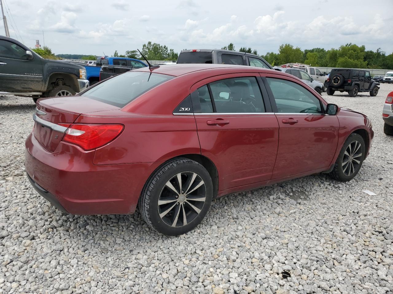 2014 Chrysler 200 Limited vin: 1C3CCBCG7EN179354