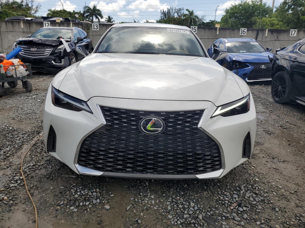 Lot #2981365635 2022 LEXUS IS 300