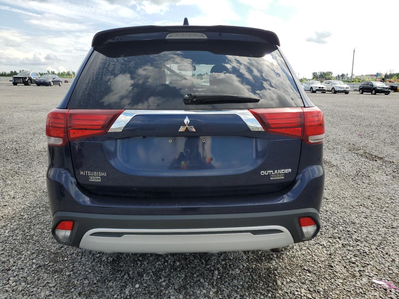 JA4AZ2A38KZ603897 2019 Mitsubishi Outlander Es