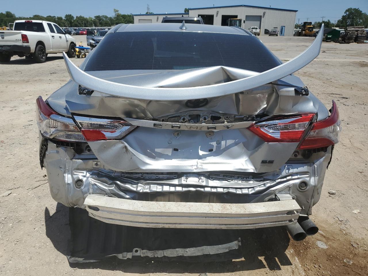 2019 Toyota Camry L vin: 4T1B11HK5KU829820