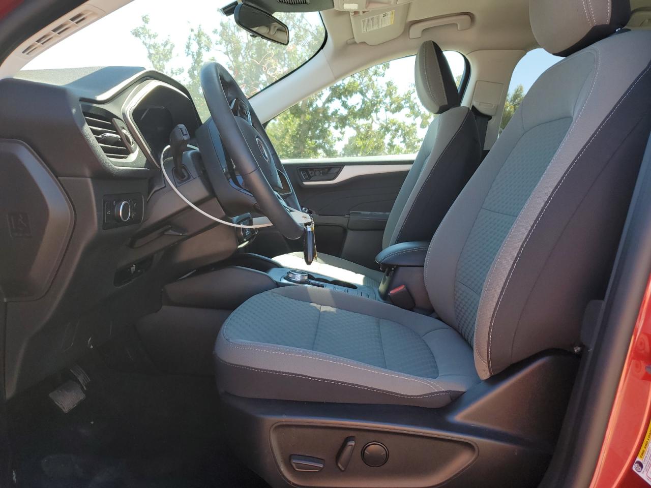 1FMCU9G67NUB91184 2022 Ford Escape Se