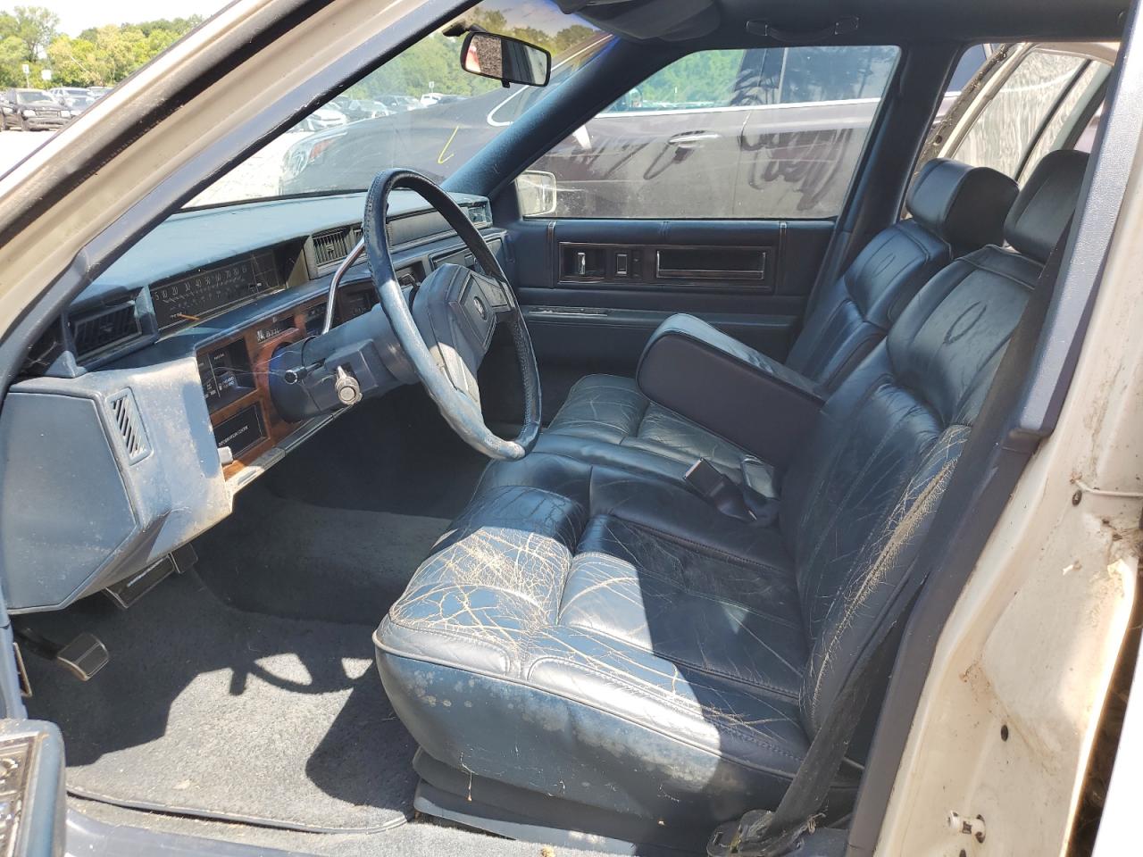 1G6CD5150K4377595 1989 Cadillac Deville