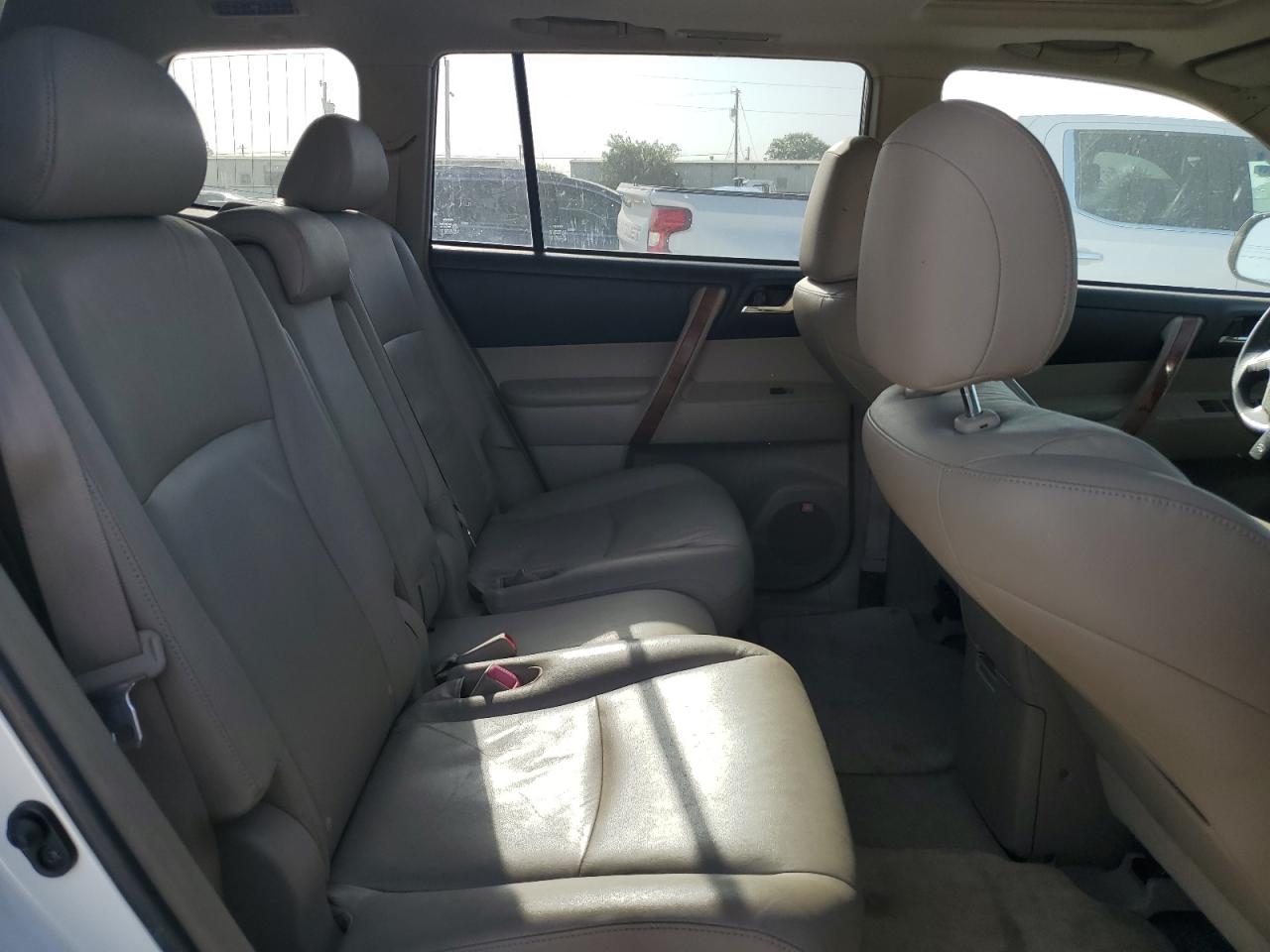 JTEES42A982002824 2008 Toyota Highlander Limited