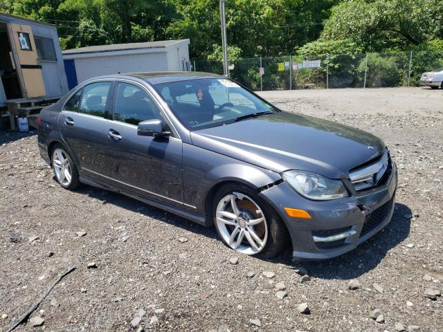 VIN WDDGF8AB5DR245198 2013 Mercedes-Benz C-Class, 3... no.4