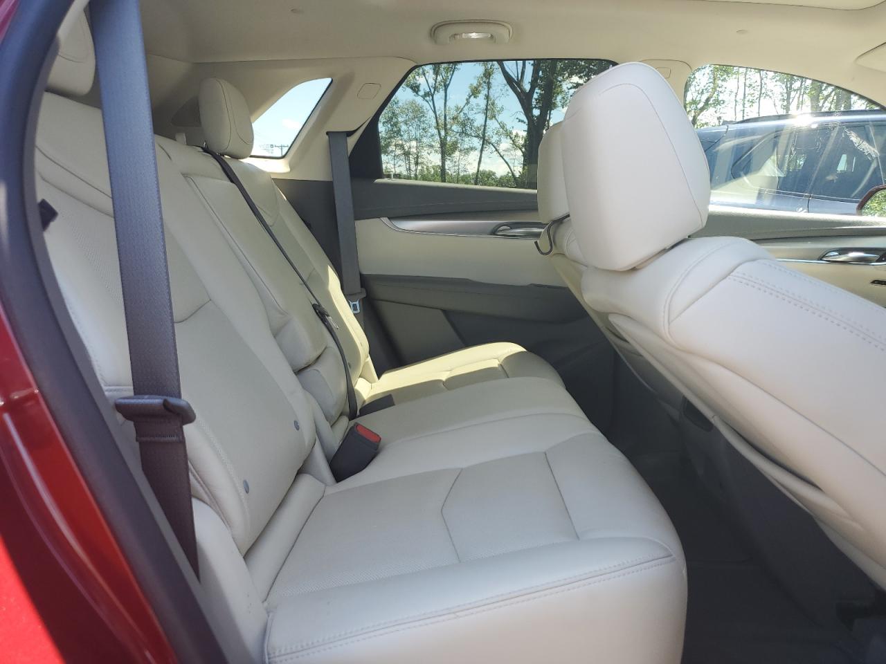 1GYKNDRS2HZ236155 2017 Cadillac Xt5 Luxury