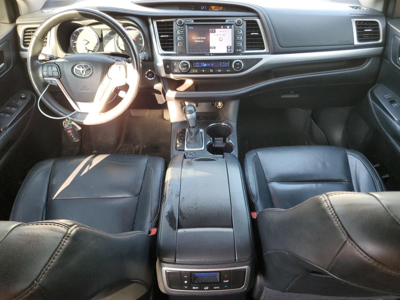 5TDKKRFHXFS078635 2015 Toyota Highlander Xle