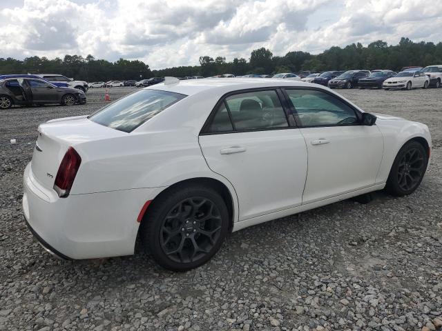 VIN 2C3CCAAG6KH601597 2019 Chrysler 300, Touring no.3