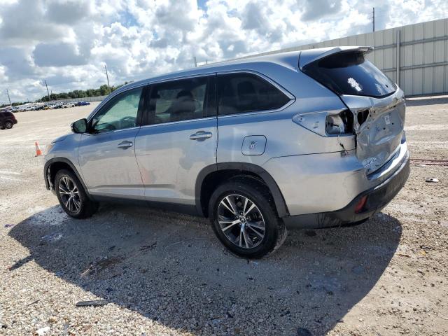 VIN 5TDZARFHXKS047493 2019 Toyota Highlander, LE no.2